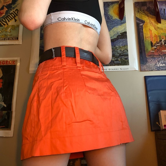 Orange mini skirt - Picture 6 of 10